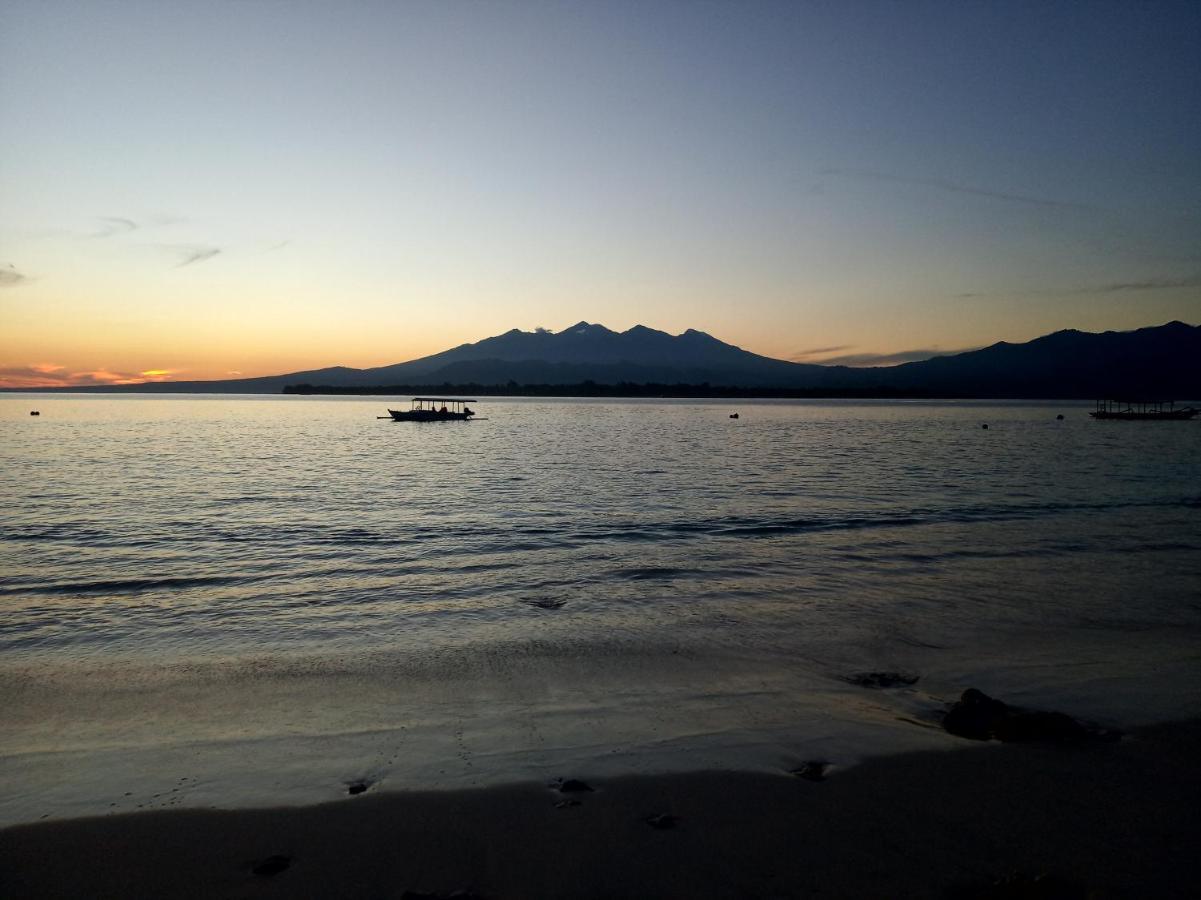 Cnunk Bungalow Gili Meno Extérieur photo